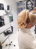 Zenskom frizerskom salonu na Vracaru potreban frizer AAsVY